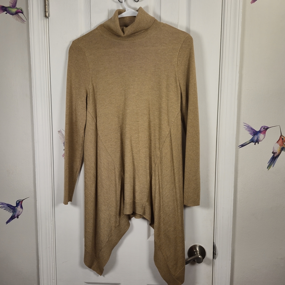 Chico’s Cashmere-Blend Sharkbite Tunic Sweater Camel Tan XS 00 Quiet Luxury